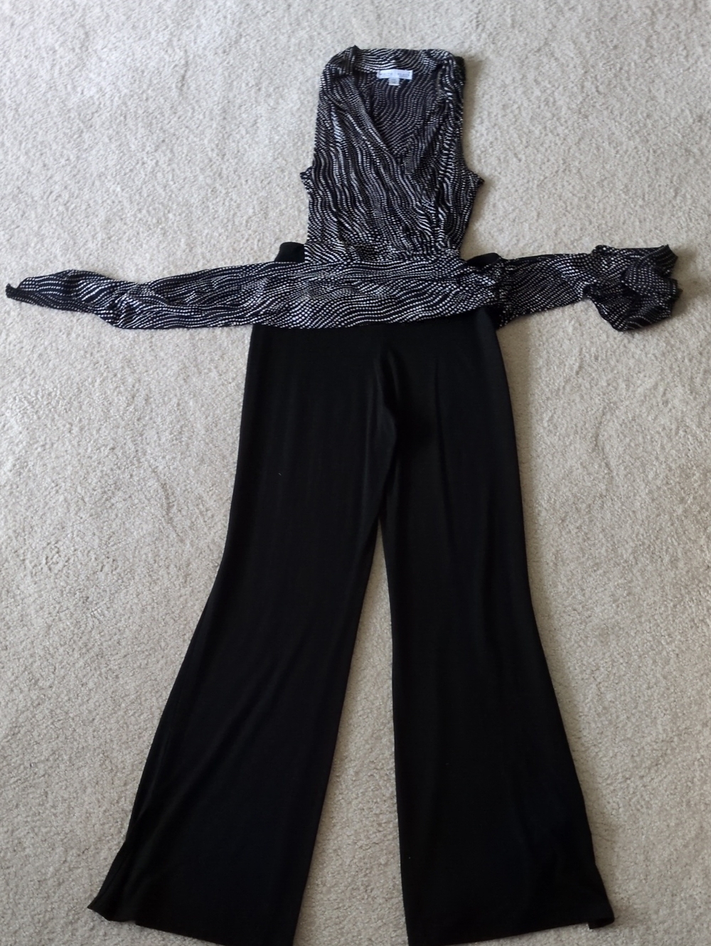 White House Black Market 2 Piece Women's Black Wide-Leg Pant Suit